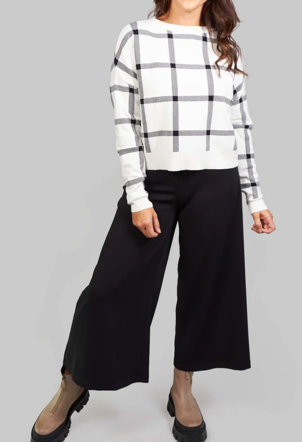 Long Sleeve Jumper with Check Design in White