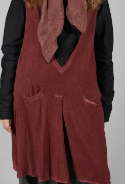 Long Sweater Vest in Rust Cloud