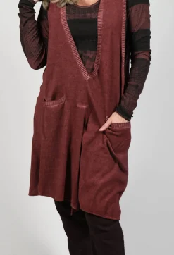 Long Sweater Vest in Rust Cloud