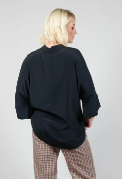Longline Shirt in Black