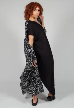 Loose V-Neck Dress in Black and White