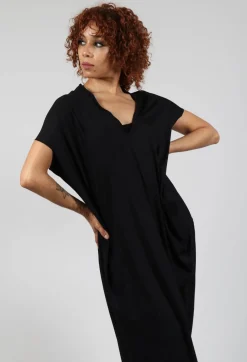 Loose V-Neck Dress in Black
