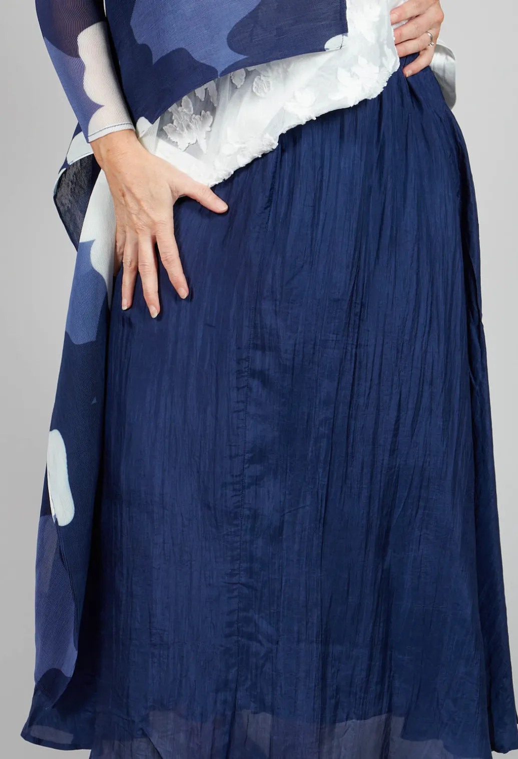 Lotus Skirt in Navy