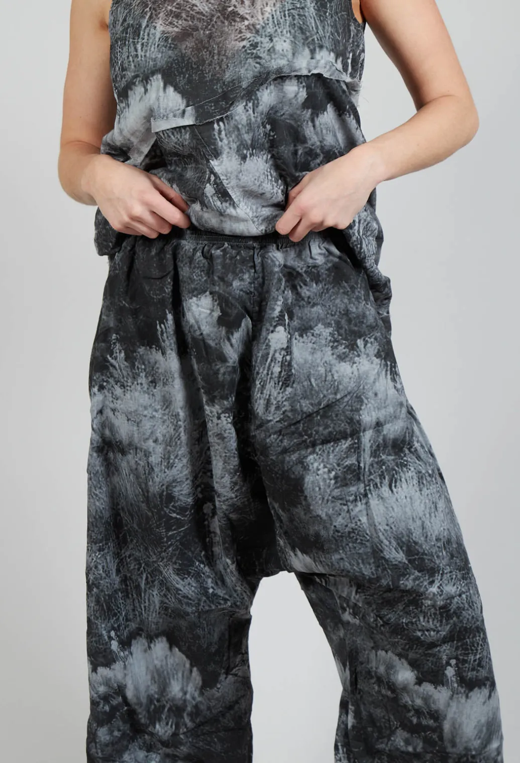 Low Crotch Pull on Trousers in Steppe Black