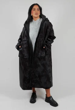 Lubi Coat in Black and Burgundy