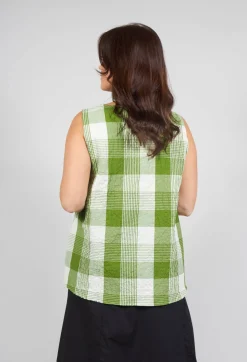 Macro Q Shirt in Avocado