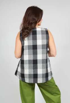 Macro Q Shirt in Nero
