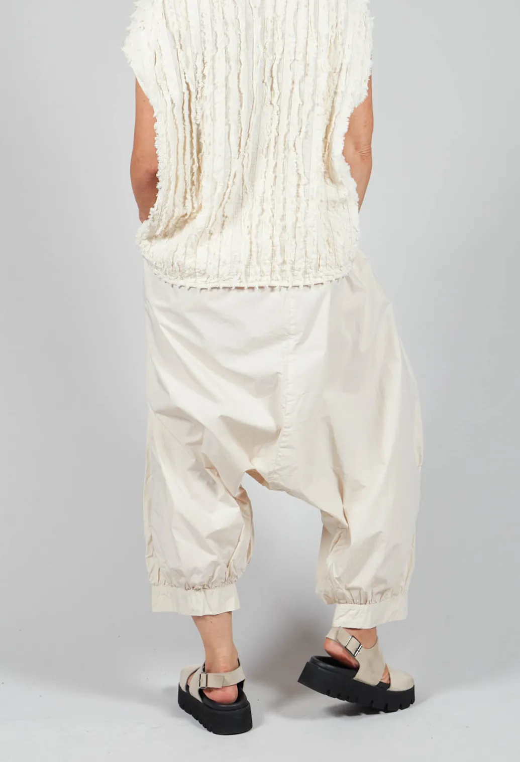 Meintrachten Trousers in Stroh