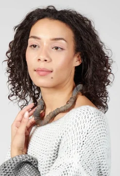 Metallic Choker in Silver