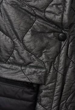 Metallic Puffer Jacket in Ortoclasio Black / Silver