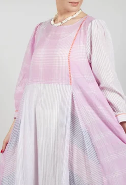 Mio Dress in Lilac