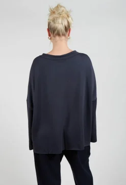 Modelo Top in Carbon Blue