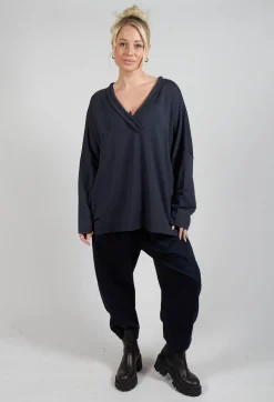 Modelo Top in Carbon Blue