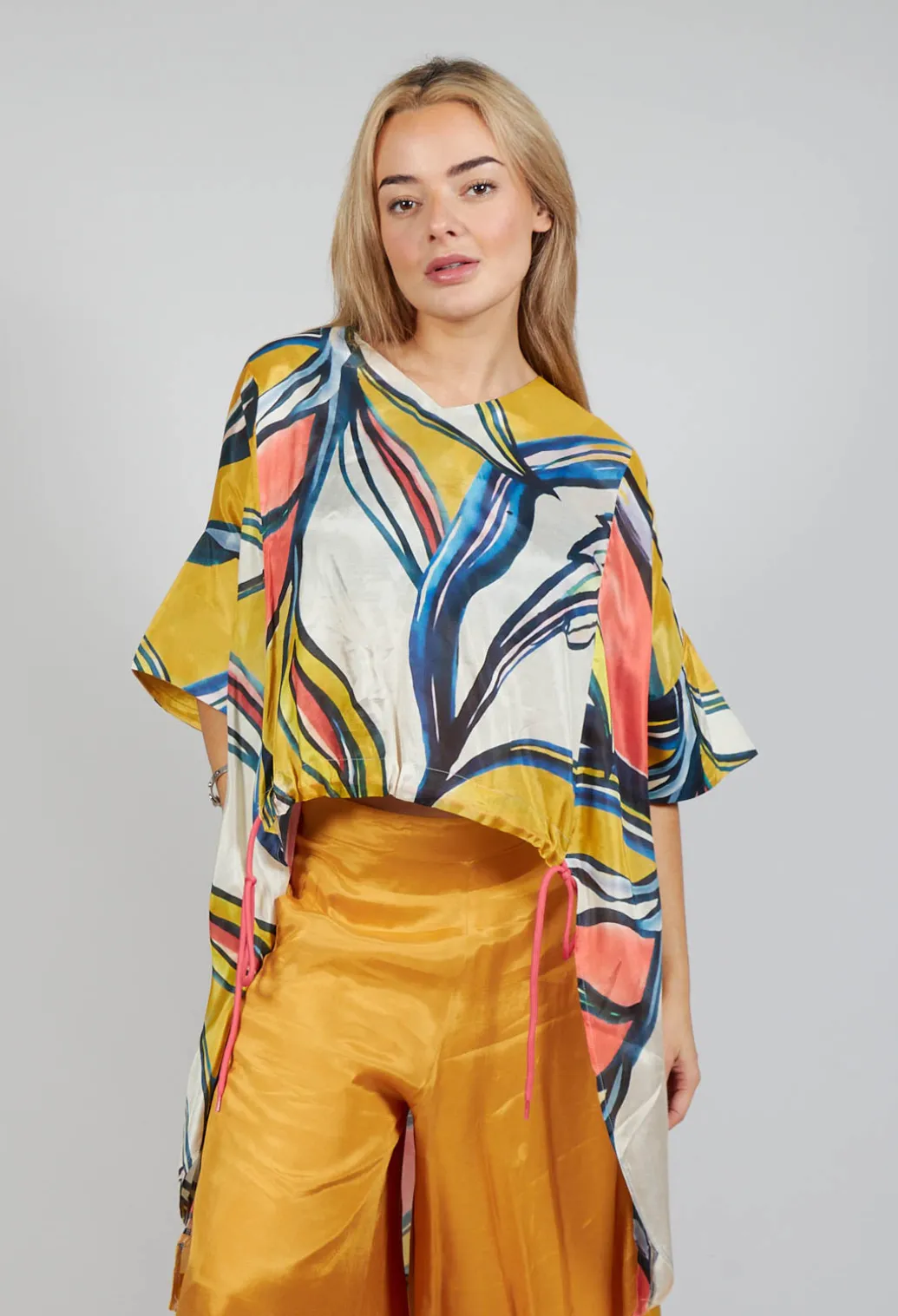 Mullet Back Blouse in Original Pattern