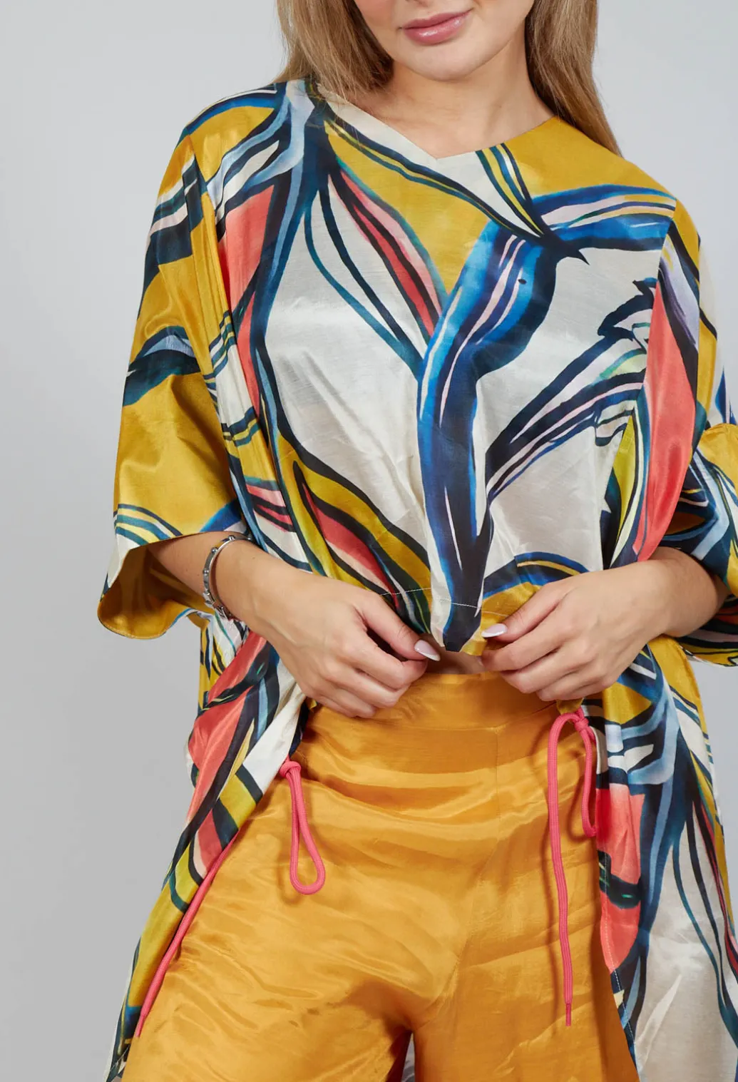 Mullet Back Blouse in Original Pattern