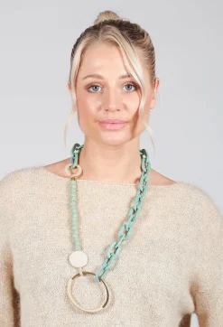 Necklace with Links in Green and Gold