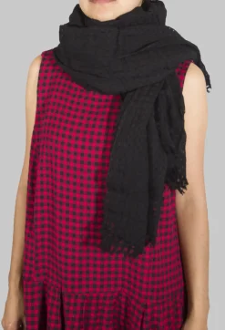 Neohne Scarf in Kaviar Black