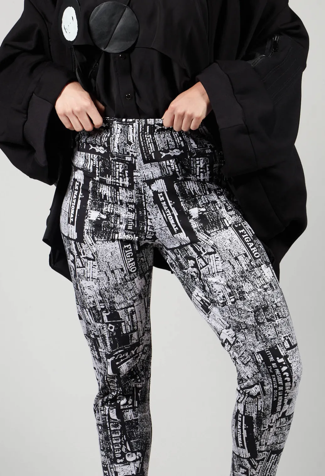 Newspaper Print Leggings in Black