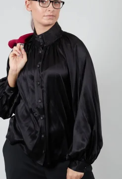 Nitadea Blouse in Black