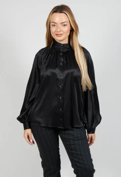 Nitadea Blouse in Black
