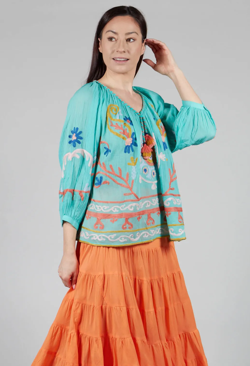 Objectif Embroidered Top in Vert