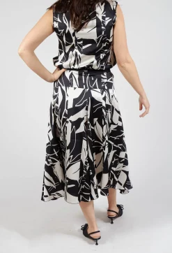 On Point Skirt in Navy Print
