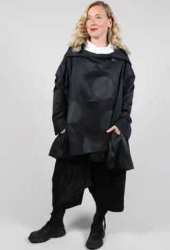 Open Collar Coat with Print in Black
