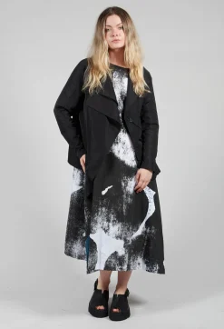 Open Collar Jacket with Hemline Feature in Black