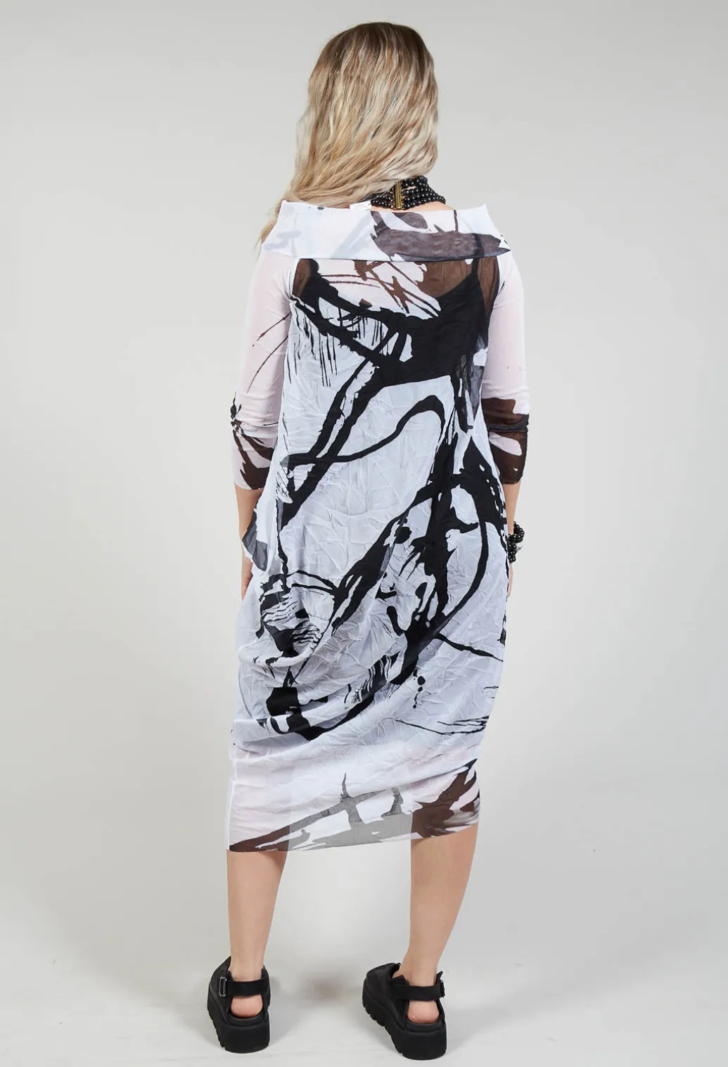 OSLO Dress in Black White Colourful