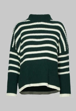 Oversized Pull with Green and Ecru Stripes