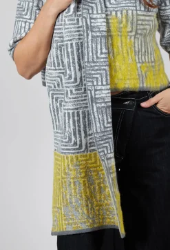Oversized Scarf in Light Grey and Yellow