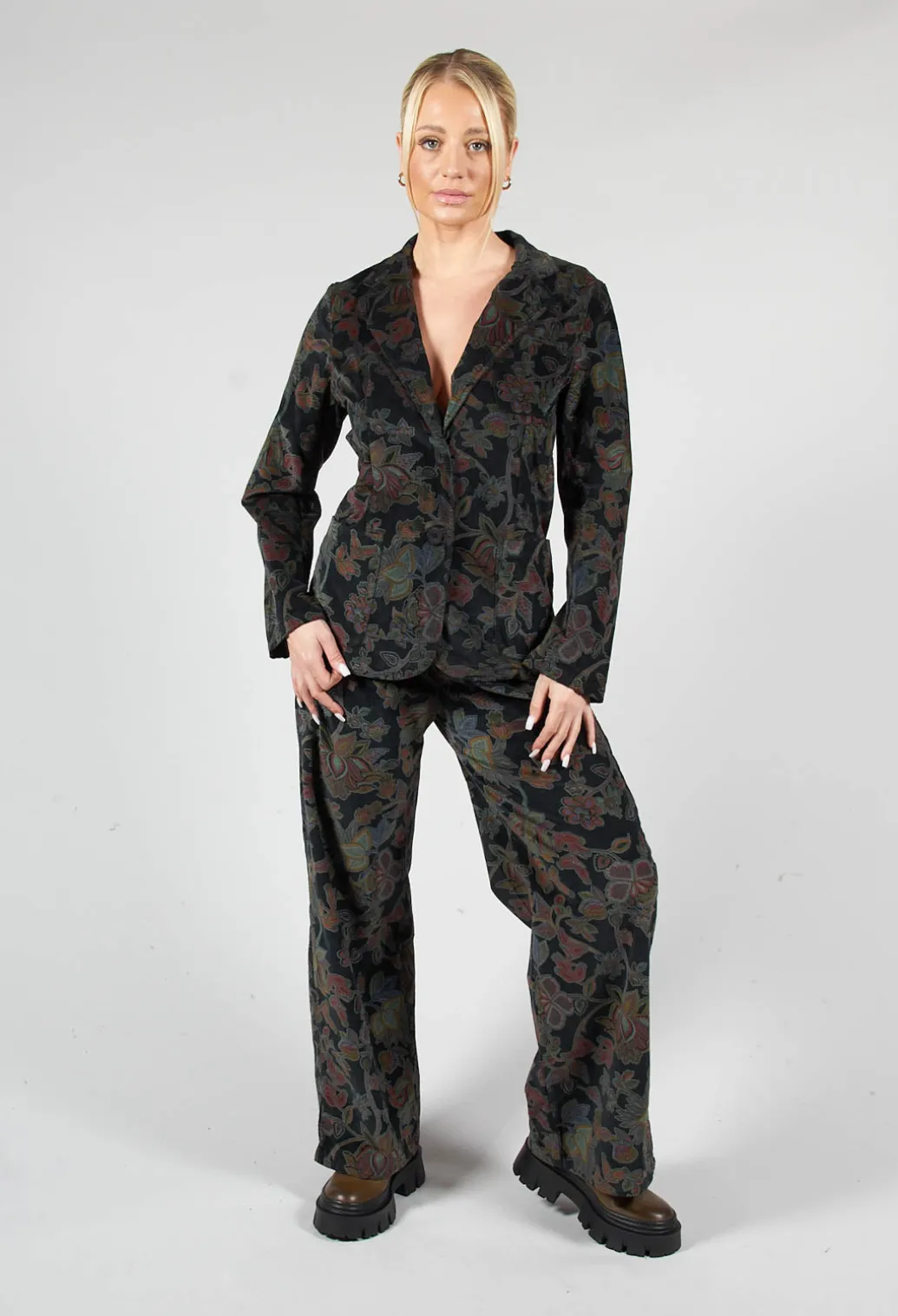 Paisley Print Velvet Blazer in Black