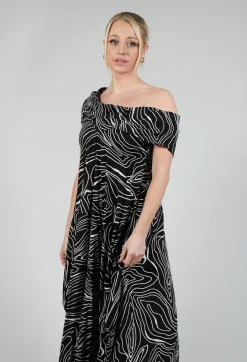 PAKA11 Dress in Black with White