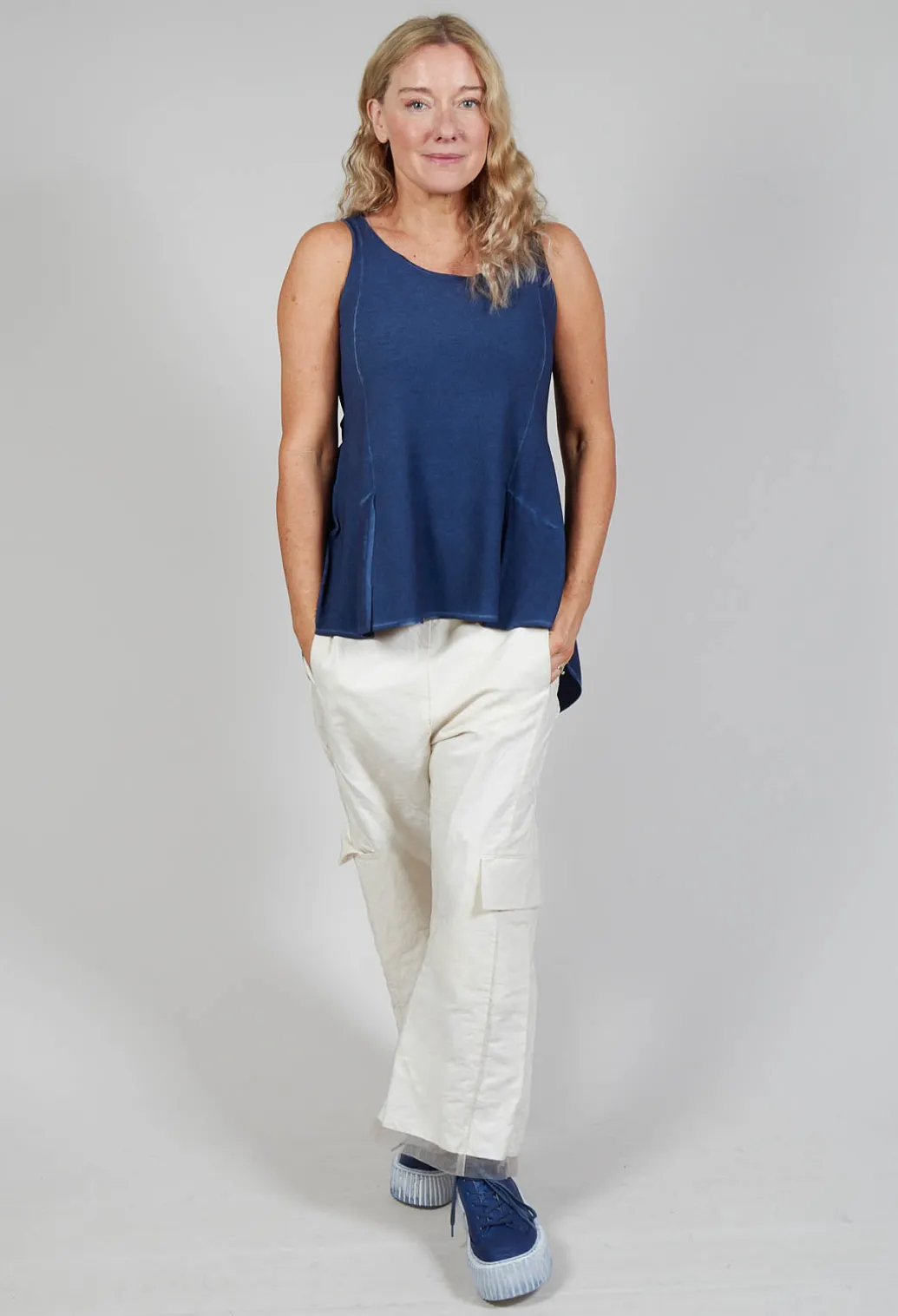 Peplum Vest in Enzian Cloud
