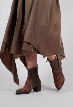 Phyllis Boot in Beaten Brown