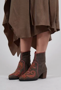 Phyllis Boot in Beaten Brown