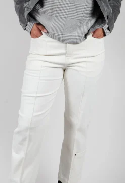 Pic Straight Leg Jeans in Off White