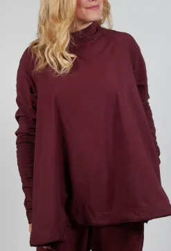Pleat Top in Merlot Cloud