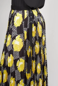 Pleated Midi Skirt in Yellow