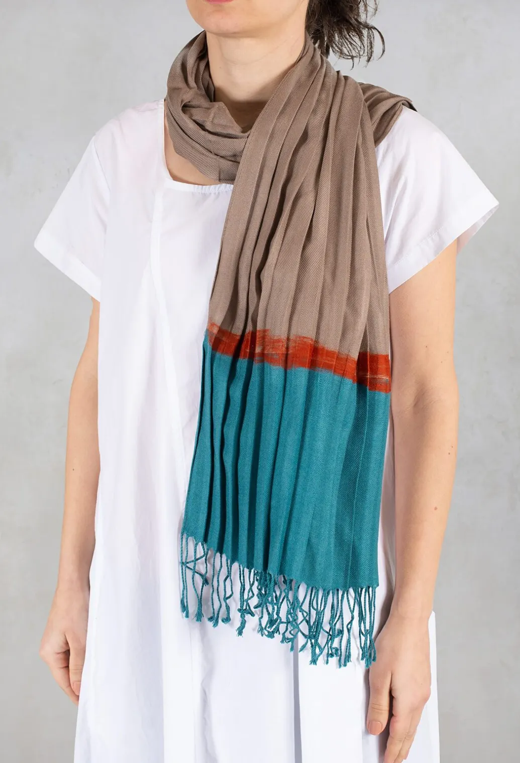 Pleated Scarf in Grey/Blue