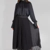 Pleated Skirt in Black