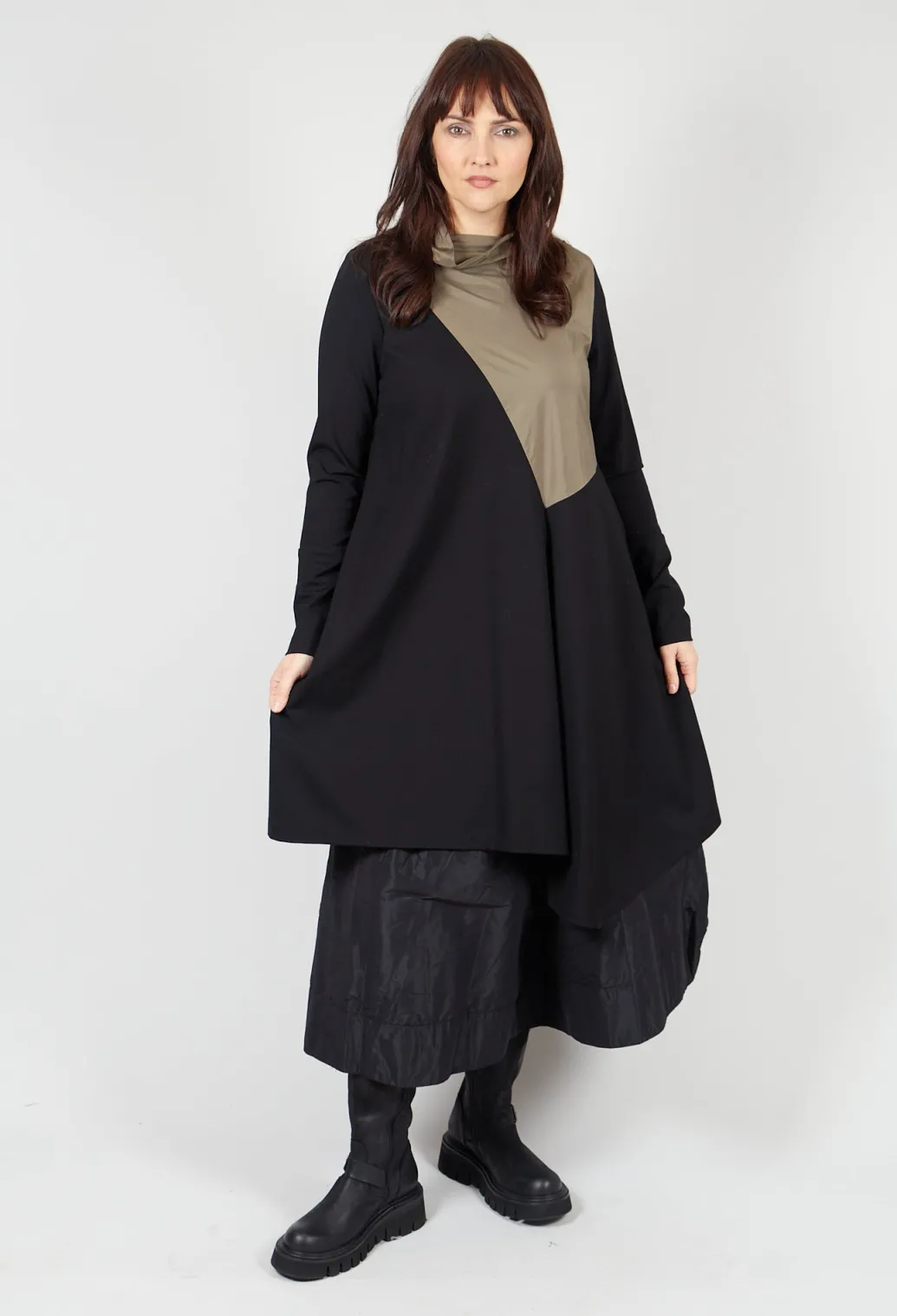 Pleated Skirt in Black
