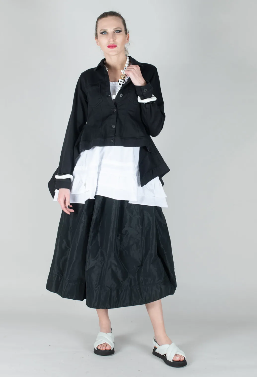 Pleated Skirt in Black