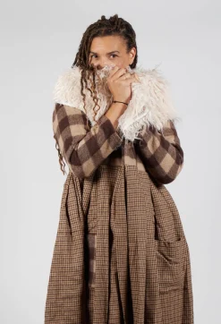 Poilu Scarf in Lama