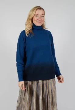 Polar Jumper in Amparo Blue