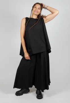 Pop Top Vest in Black