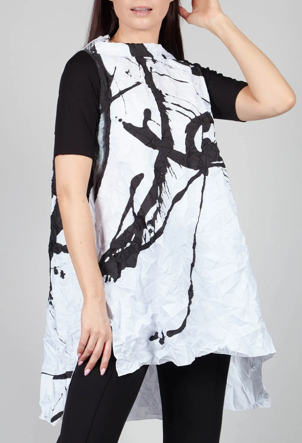 PORS Top in Black White Colourful
