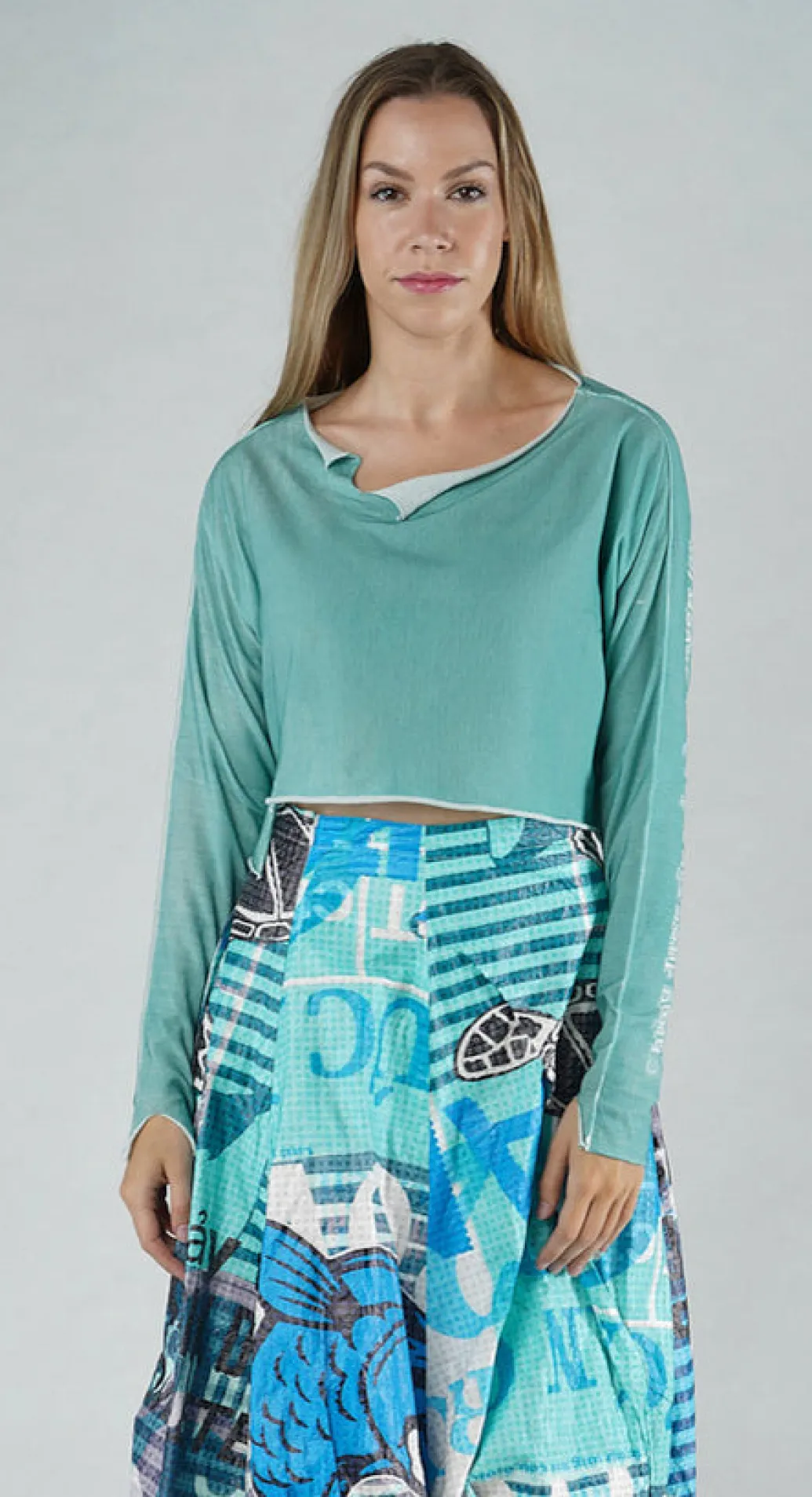PRE-ORDER - Cropped Pullover in Navy (Pictured in Aqua)