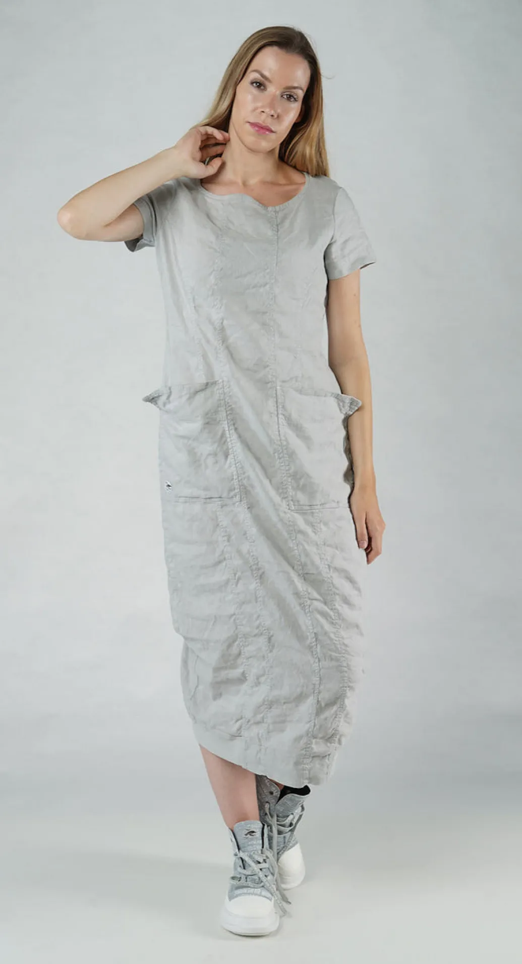 PRE-ORDER - Short Sleeve Fitted Dress in Grey