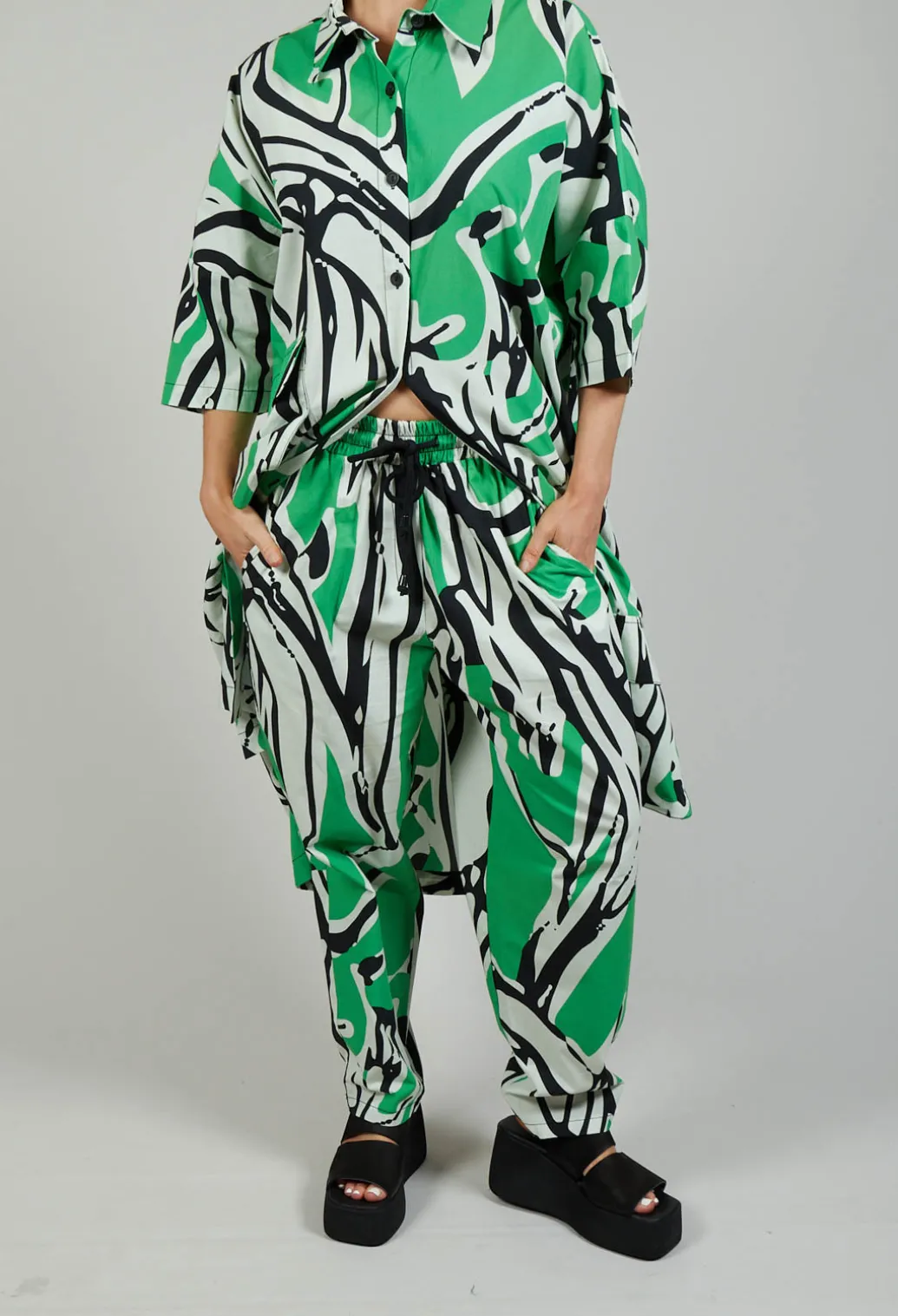 Print Patterned Trousers in Original Green